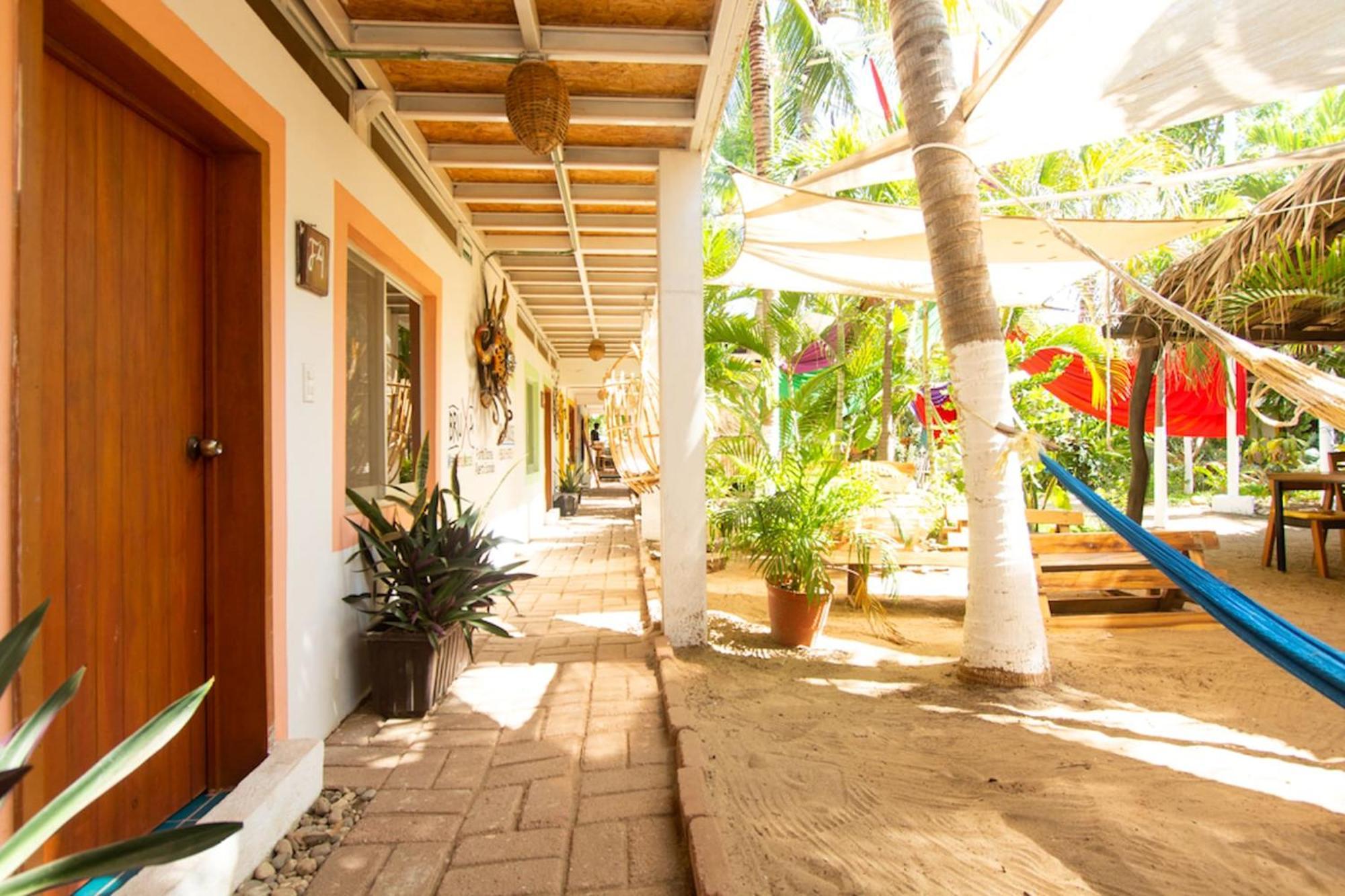 Frida Paradise Beach Hotel - Punta Zicatela Brisas de Zicatela Exterior photo